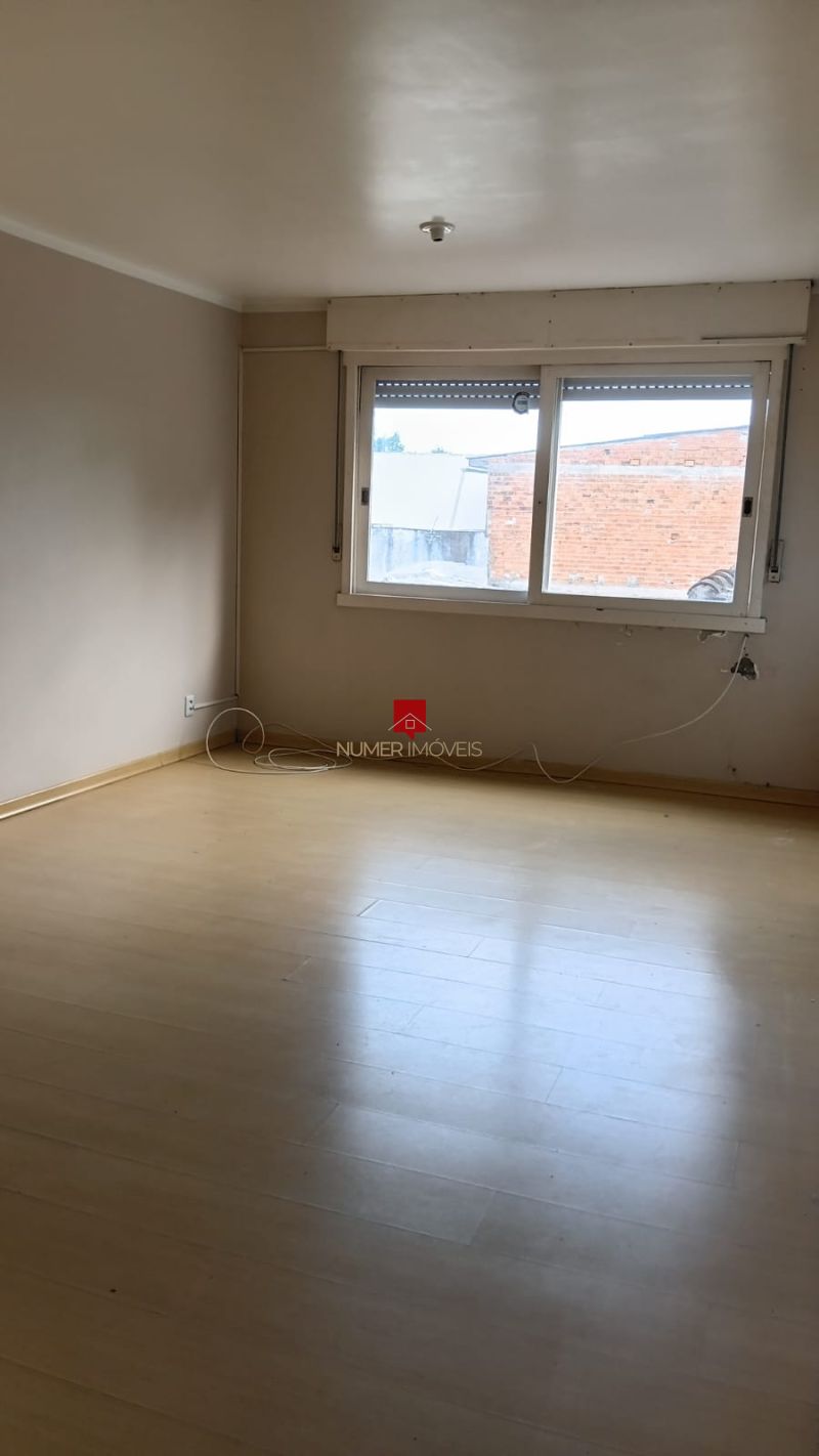 APARTAMENTO AMPLO COM GARAGEM  NO CENTRO