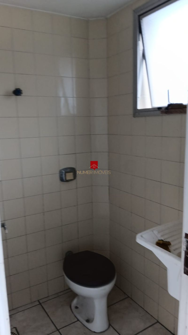 APARTAMENTO AMPLO COM GARAGEM  NO CENTRO