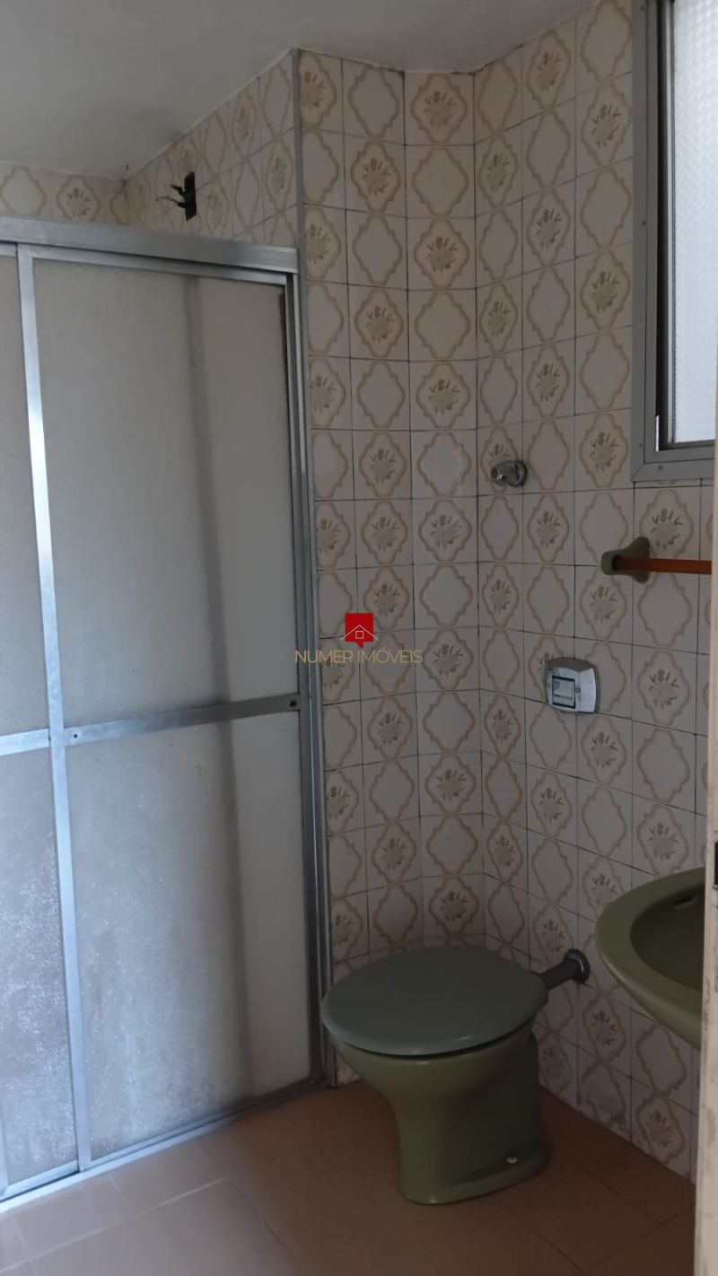 APARTAMENTO AMPLO COM GARAGEM  NO CENTRO