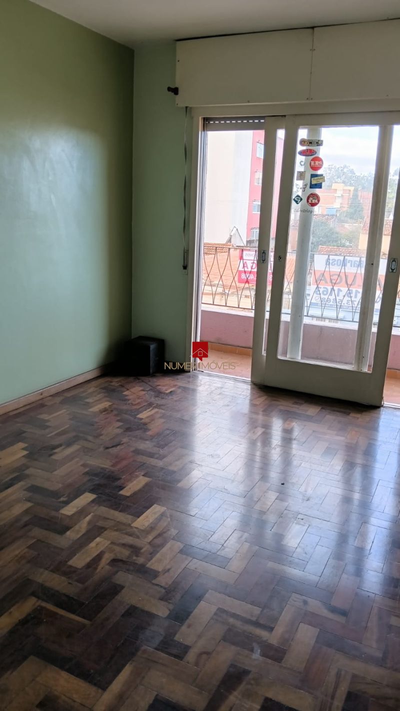 APARTAMENTO AMPLO COM GARAGEM  NO CENTRO