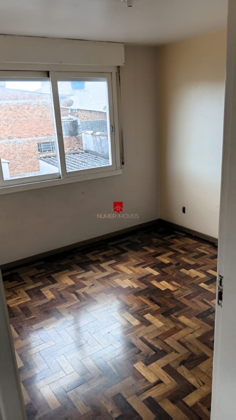 APARTAMENTO AMPLO COM GARAGEM  NO CENTRO