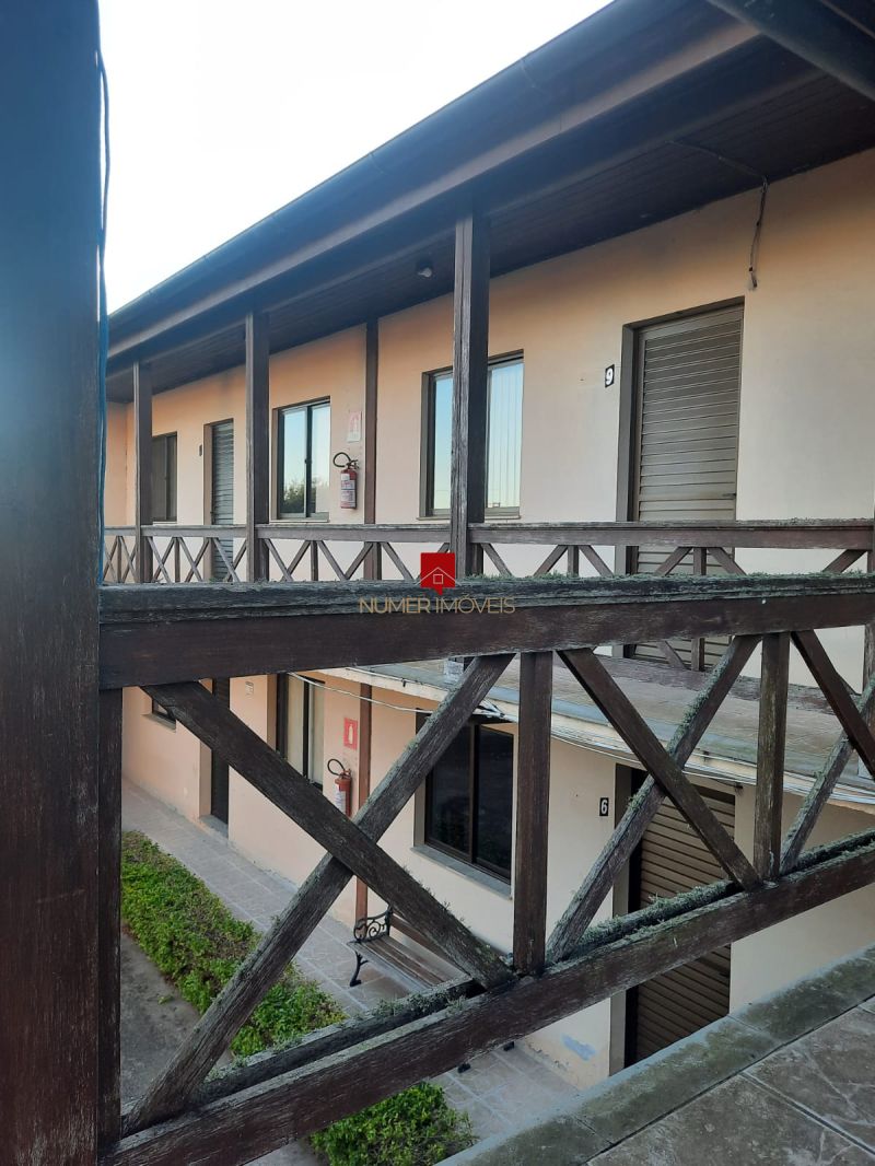 APARTAMENTO MOBILIADO NO LARANJAL
