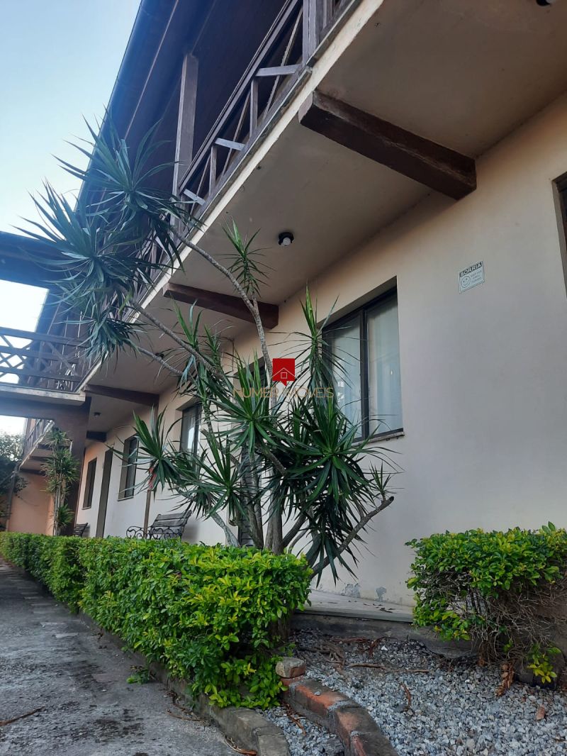 APARTAMENTO MOBILIADO NO LARANJAL