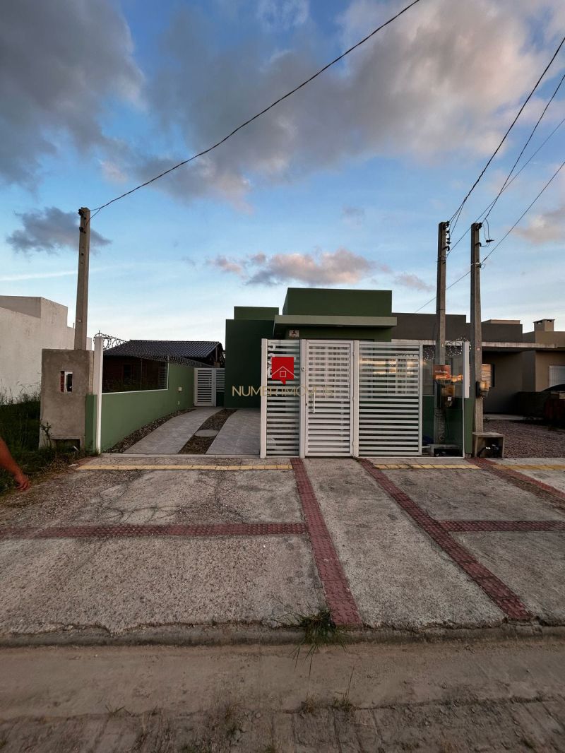 CASA PRÓXIMO Á AVENIDA DOMINGOS DE ALMEIDA 