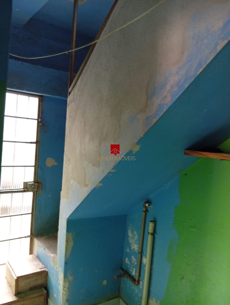 ALUGO CASA COM GARAGEM