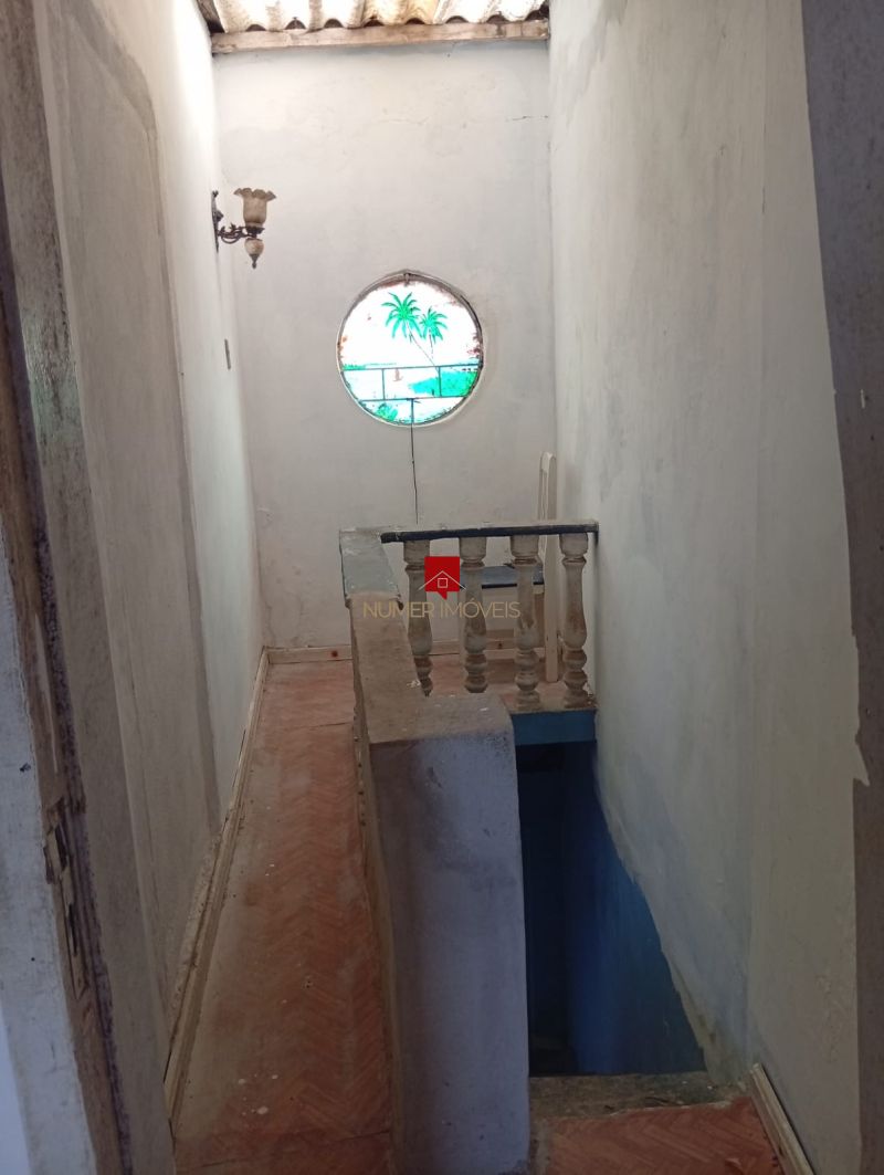 ALUGO CASA COM GARAGEM