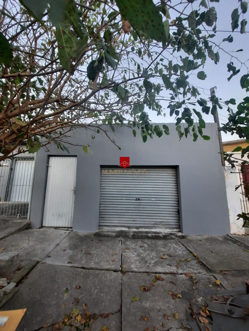 CASA PRÓXIMO AO BANRISUL DA AVENIDA DUQUE DE CAXIAS 