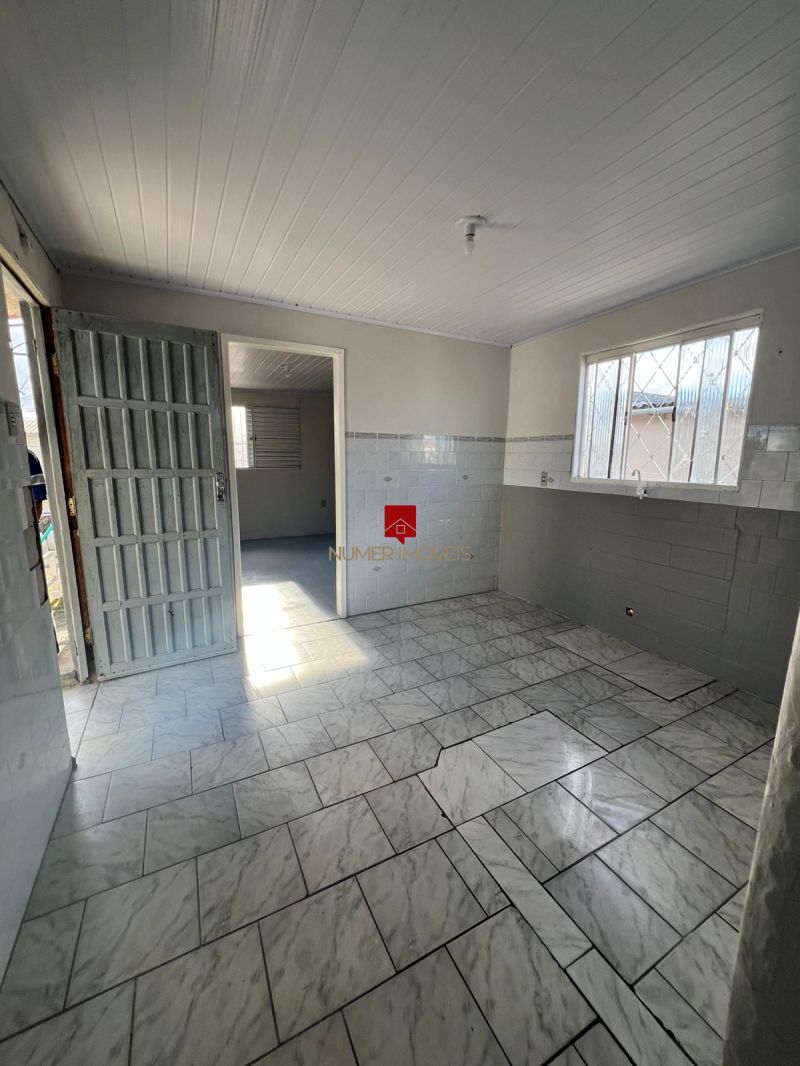 CASA PRÓXIMO AO BANRISUL DA AVENIDA DUQUE DE CAXIAS 