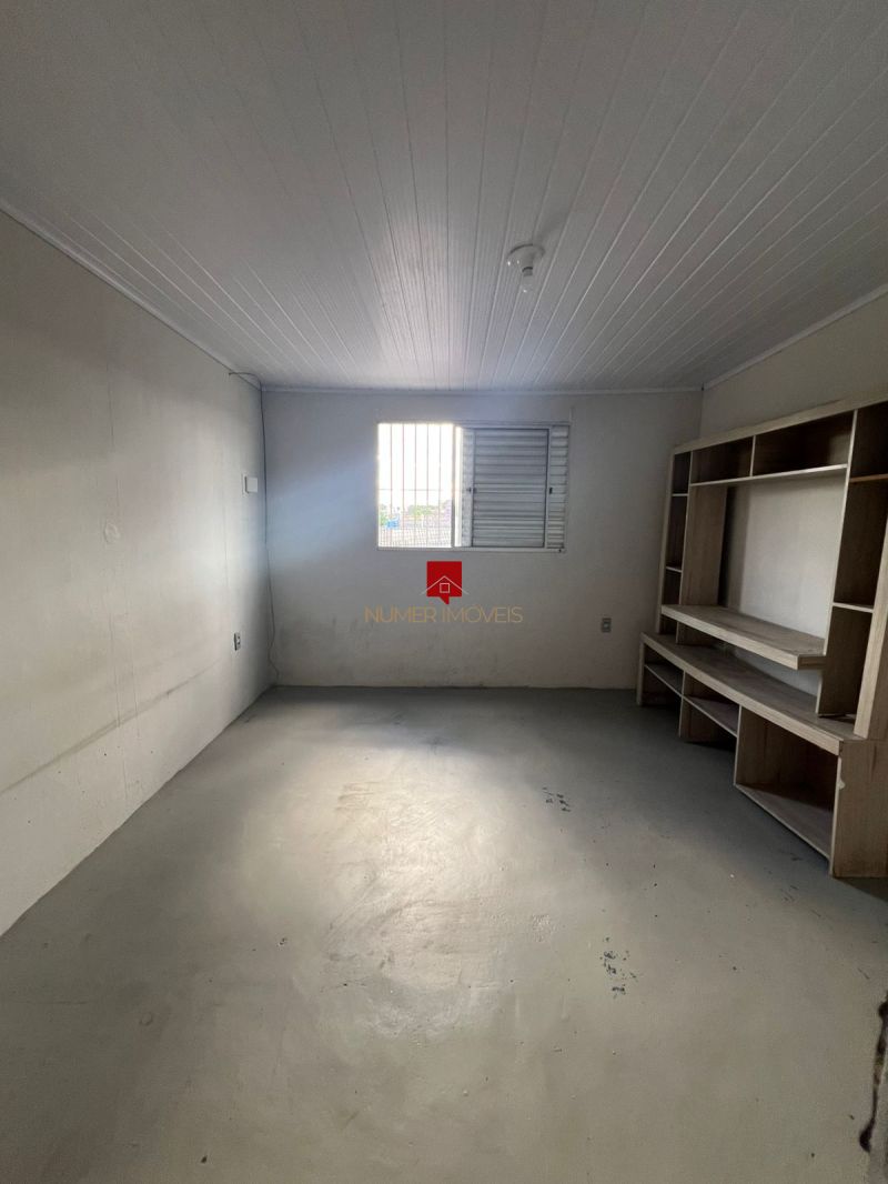 CASA PRÓXIMO AO BANRISUL DA AVENIDA DUQUE DE CAXIAS 