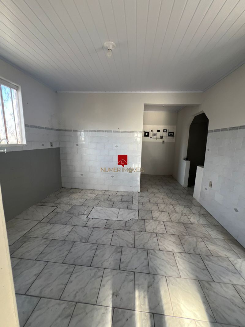 CASA PRÓXIMO AO BANRISUL DA AVENIDA DUQUE DE CAXIAS 