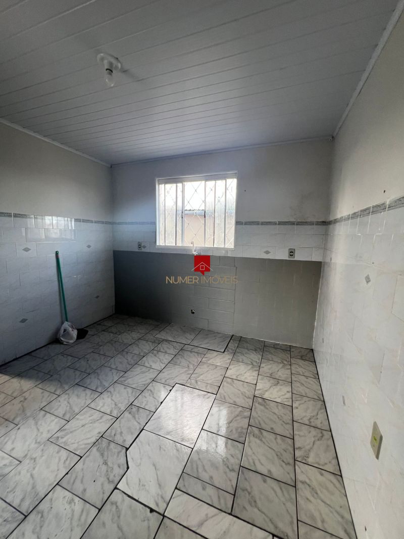 CASA PRÓXIMO AO BANRISUL DA AVENIDA DUQUE DE CAXIAS 