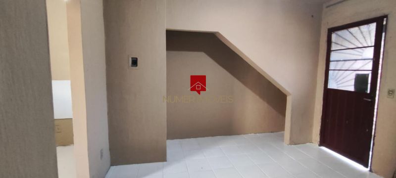  Lindo apartamento com pátio e duas vagas de garagem 
