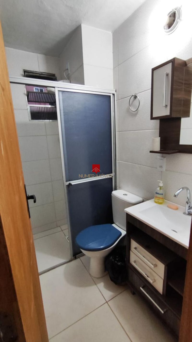  Lindo apartamento com pátio e duas vagas de garagem 