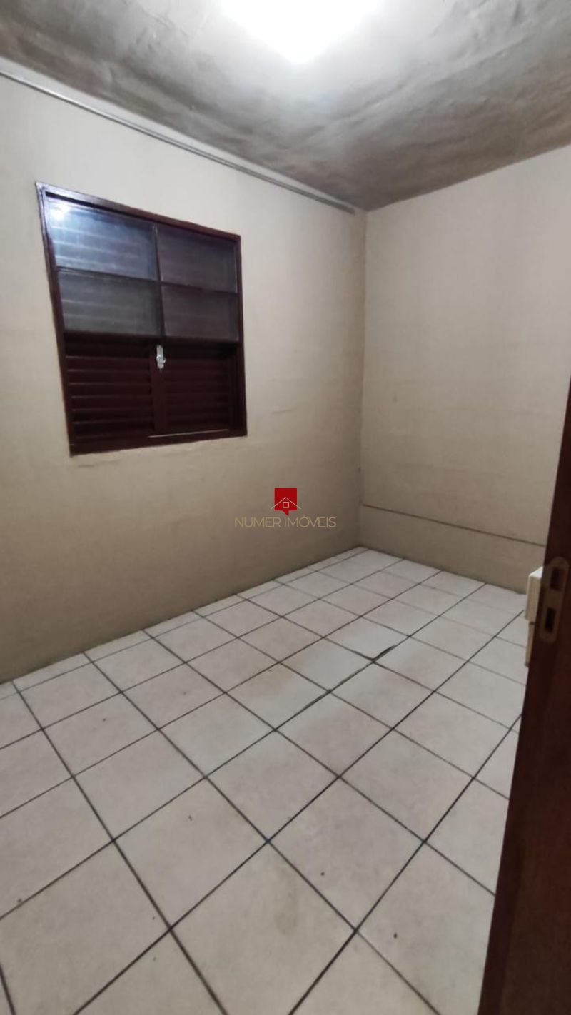  Lindo apartamento com pátio e duas vagas de garagem 