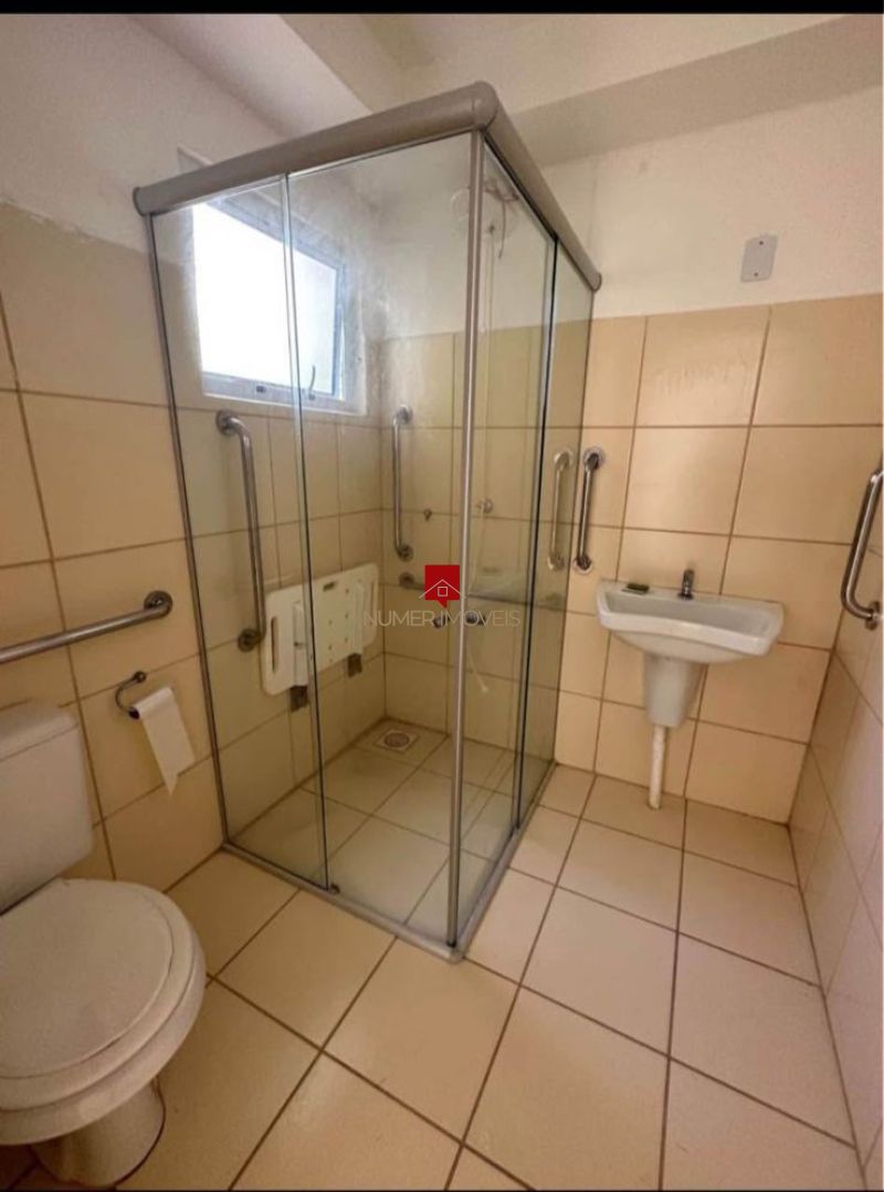 Apartamento Térreo com Ótima Localização 