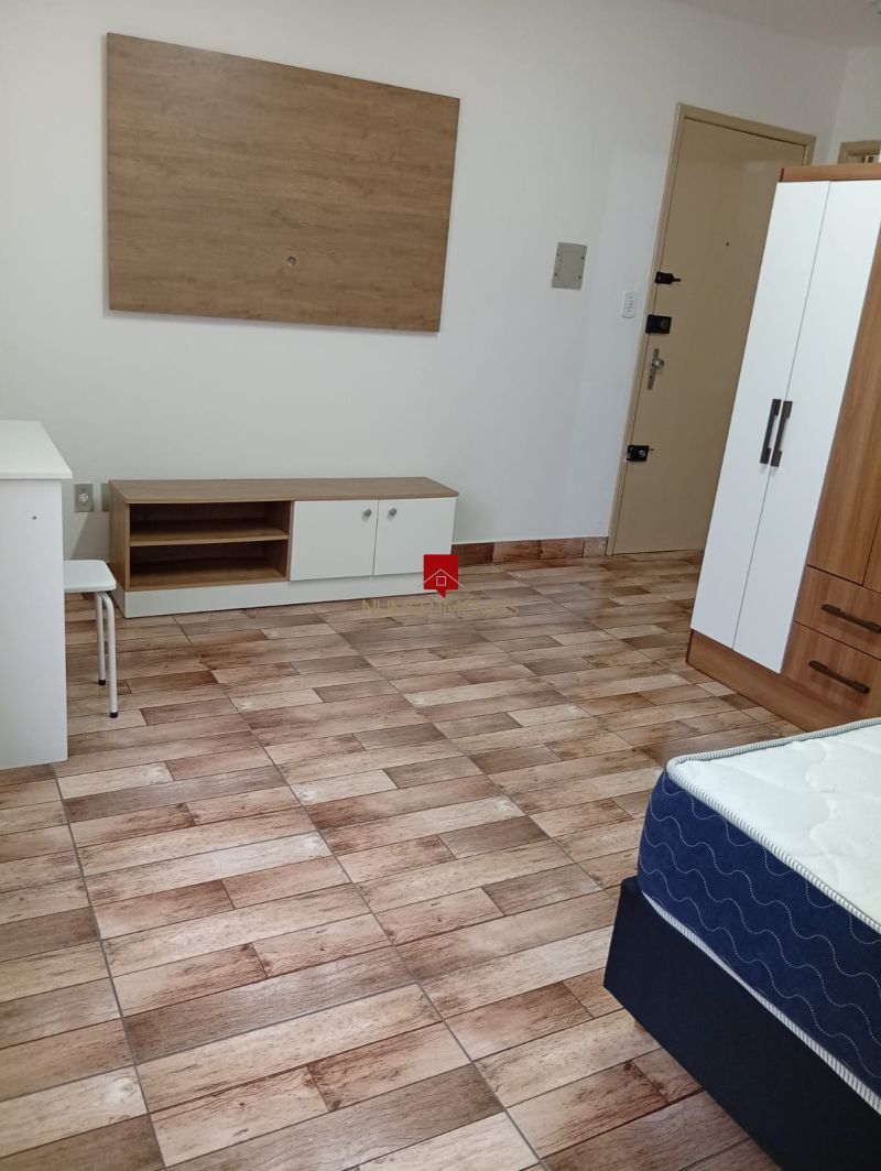 LOFT MOBILIADO EM FRENTE A UNIVERSIDADE CATOLICA