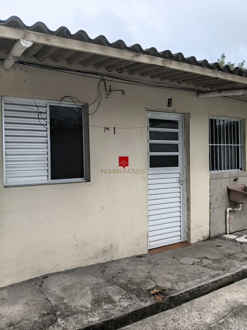 CASA 1Dormitórios no bairro FRAGATA em PELOTAS
