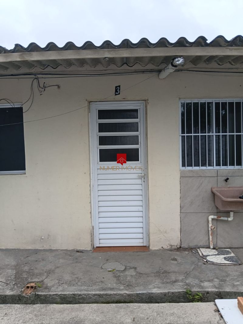 CASA 1Dormitórios no bairro FRAGATA em PELOTAS