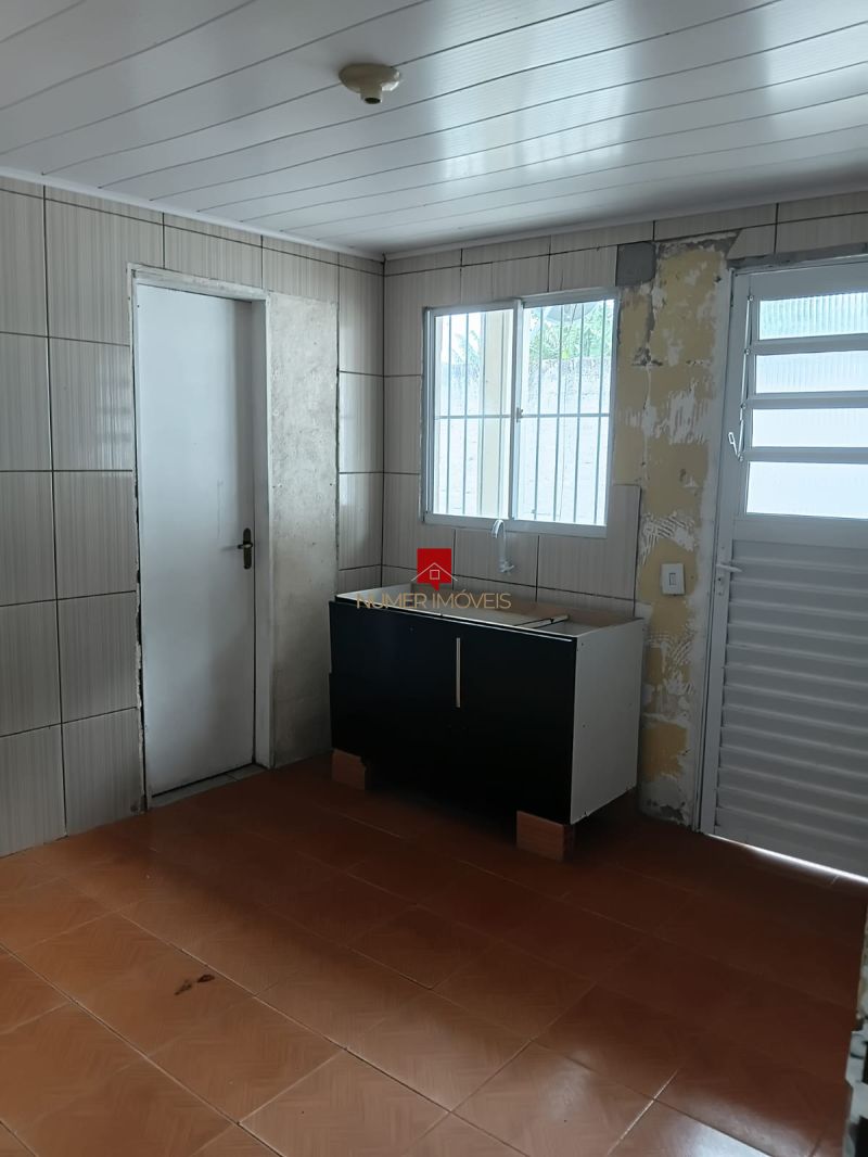 CASA 1Dormitórios no bairro FRAGATA em PELOTAS