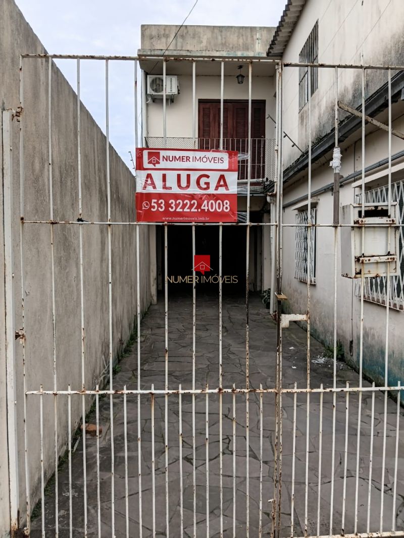 CASA 1Dormitórios no bairro FRAGATA em PELOTAS