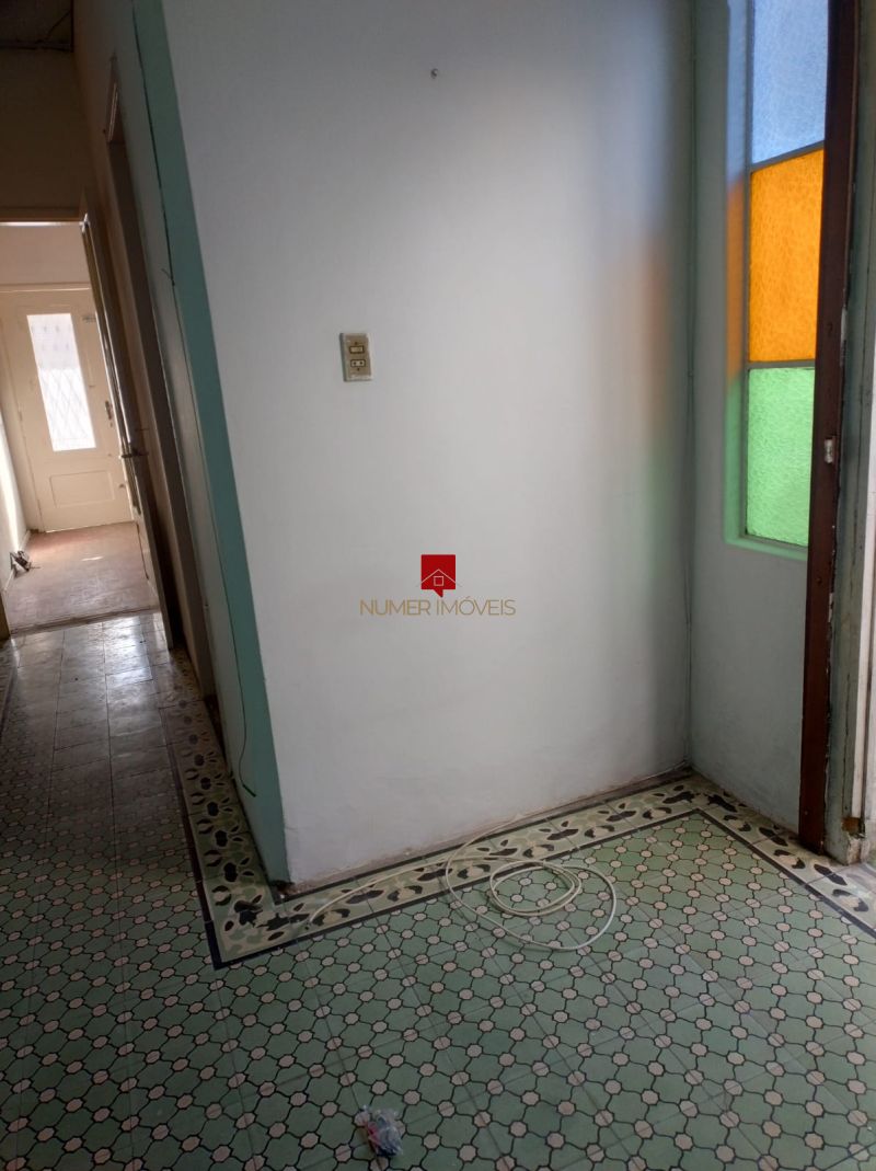 Casa Central Com Churrasqueira