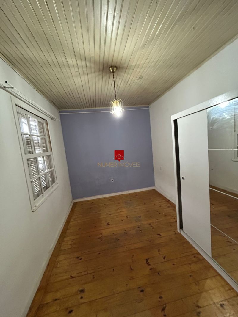 Casa Central Com Churrasqueira