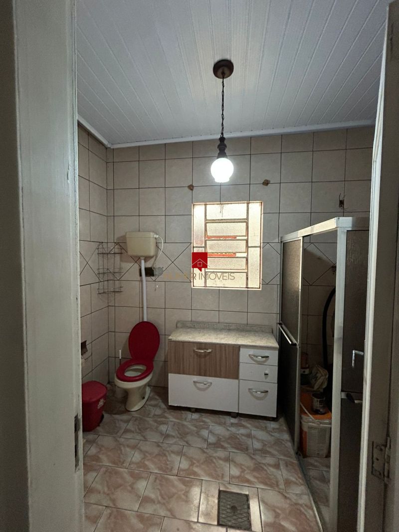 Casa Central Com Churrasqueira