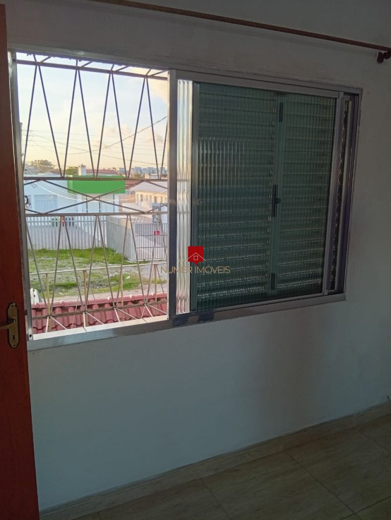 ALUGO CASA COM PISCINA E GARAGEM NO FRAGATA.