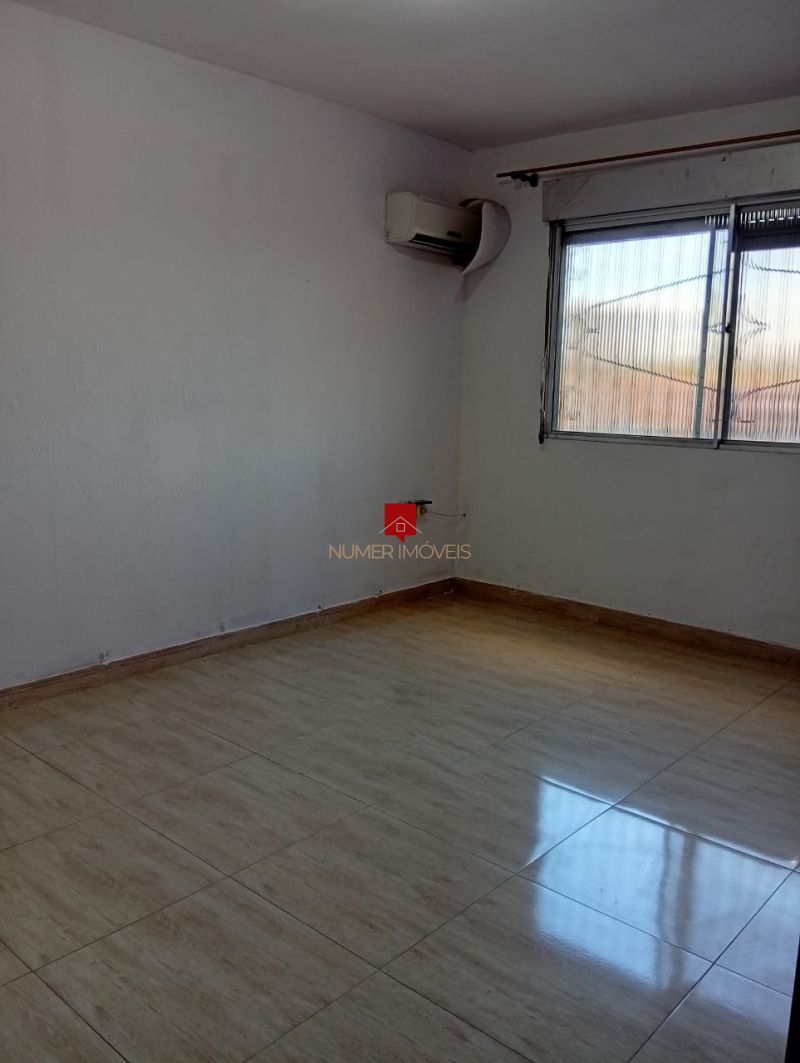 ALUGO CASA COM PISCINA E GARAGEM NO FRAGATA.