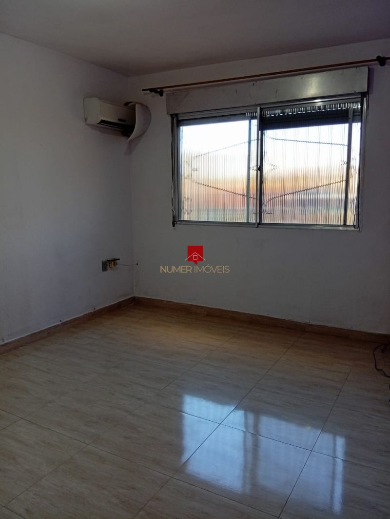 ALUGO CASA COM PISCINA E GARAGEM NO FRAGATA.