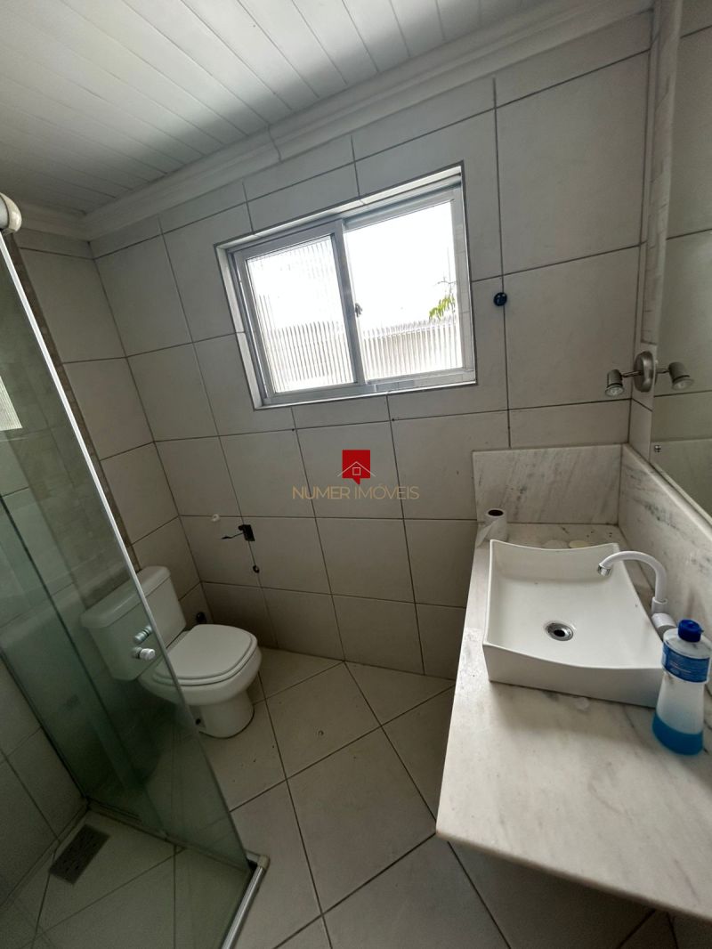 ALUGO CASA AO LADO DA FAU