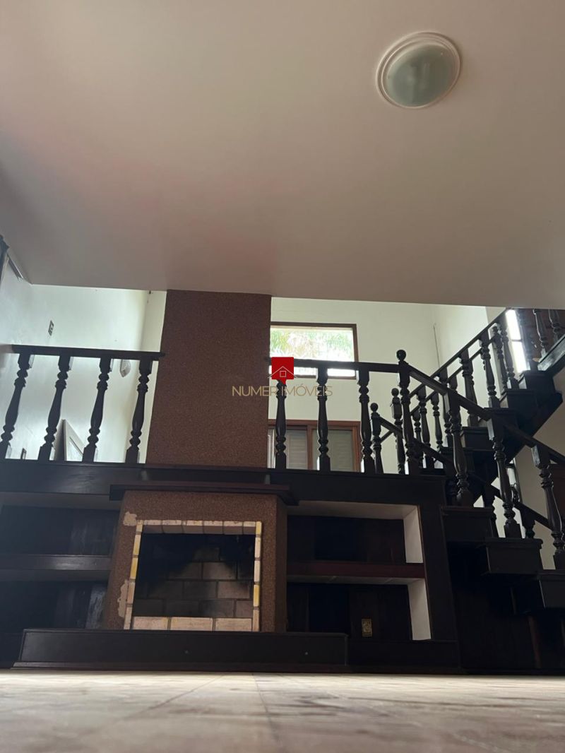 CASA AMPLA NO FRAGATA COM GARAGEM E PATIO