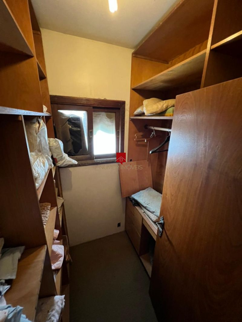 CASA AMPLA NO FRAGATA COM GARAGEM E PATIO