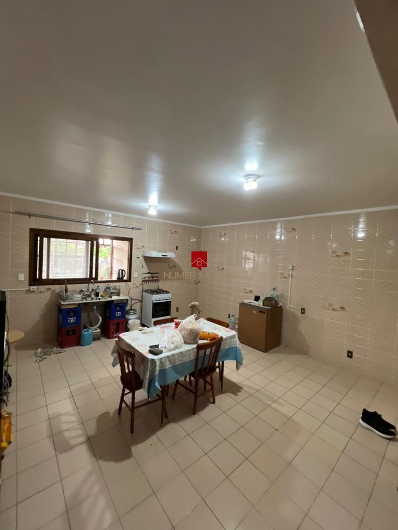 CASA AMPLA NO FRAGATA COM GARAGEM E PATIO