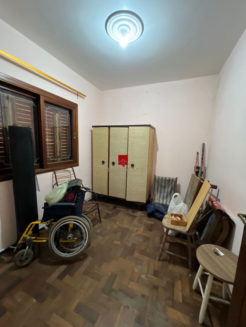 CASA AMPLA NO FRAGATA COM GARAGEM E PATIO