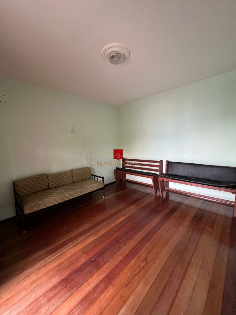 CASA AMPLA NO FRAGATA COM GARAGEM E PATIO