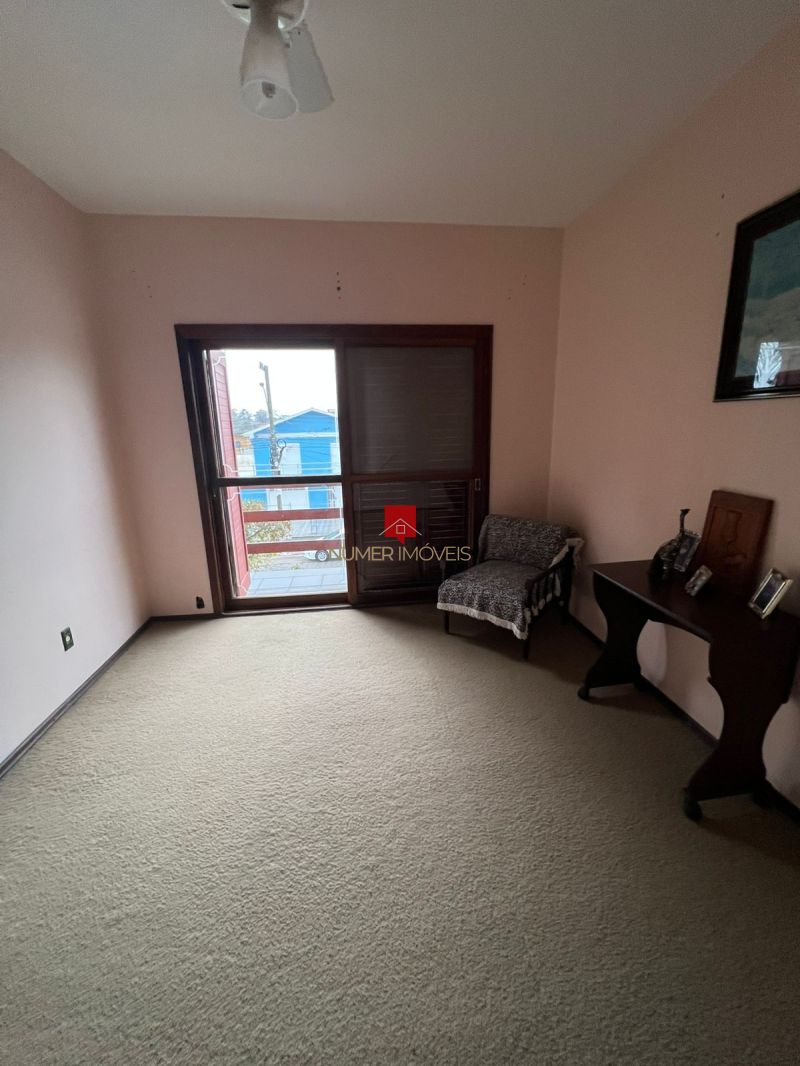 CASA AMPLA NO FRAGATA COM GARAGEM E PATIO