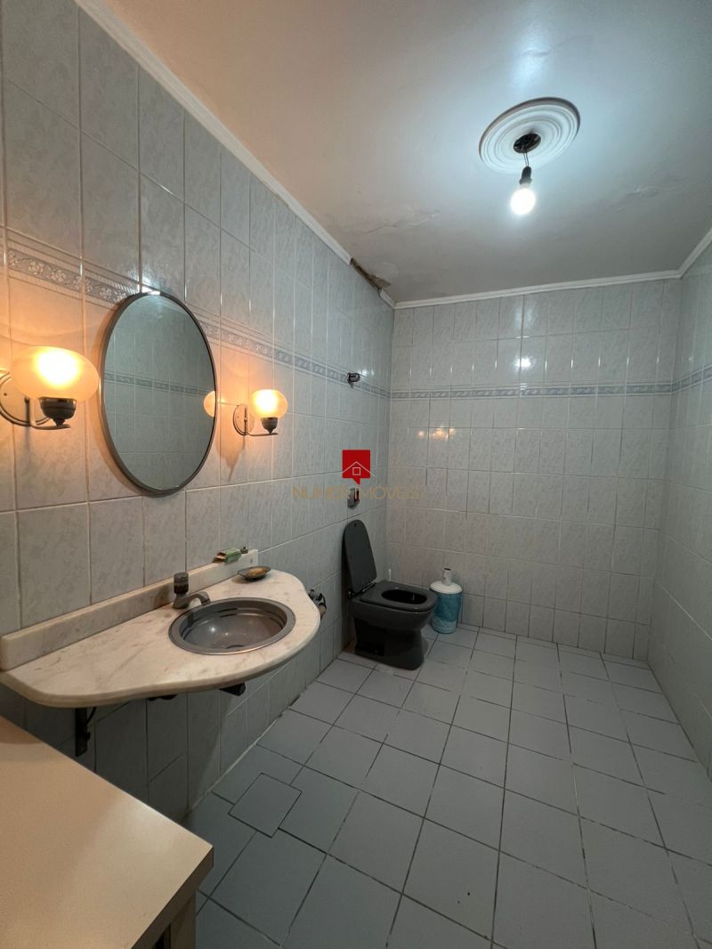 CASA AMPLA NO FRAGATA COM GARAGEM E PATIO