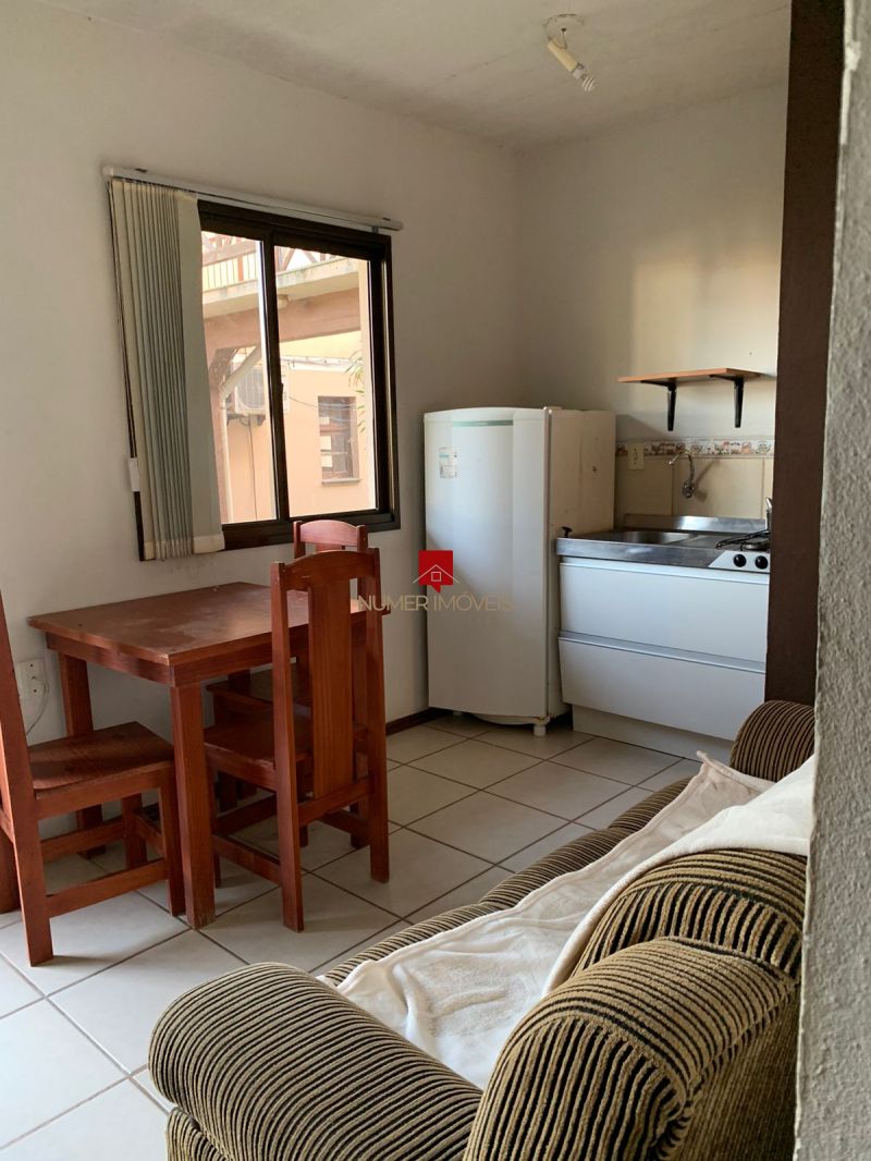 APARTAMENTO MOBILIAO NO LARANJAL 
