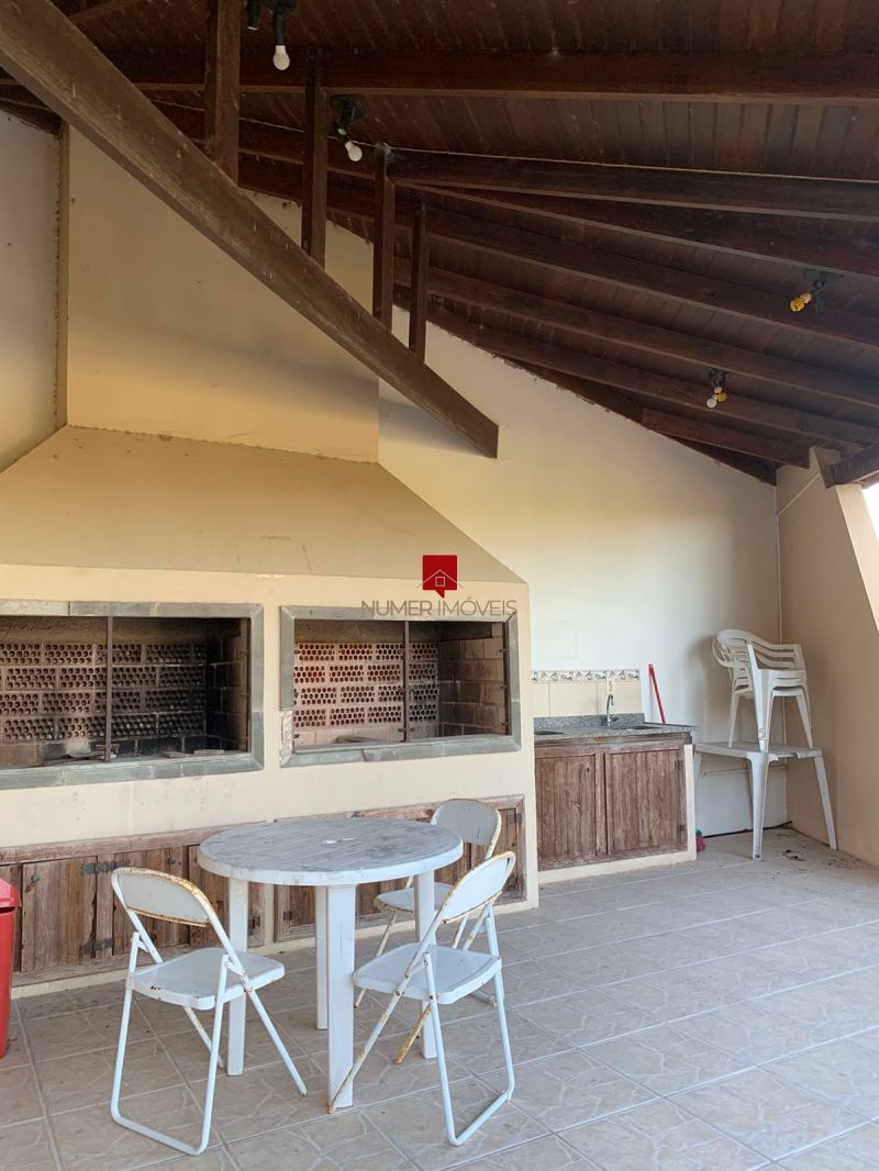 APARTAMENTO MOBILIAO NO LARANJAL 