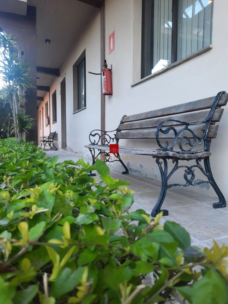 APARTAMENTO MOBILIAO NO LARANJAL 