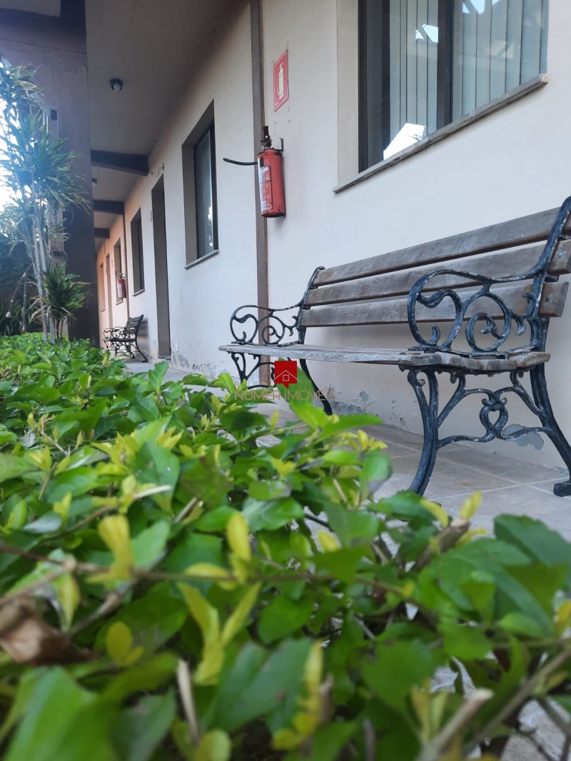 APARTAMENTO MOBILIAO NO LARANJAL 