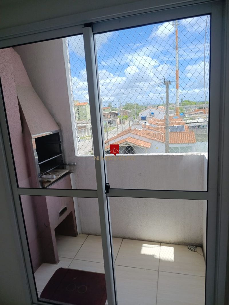 APARTAMENTO COM SACADA E CHURRASQUEIRA PRÓXIMO AO KROLOW