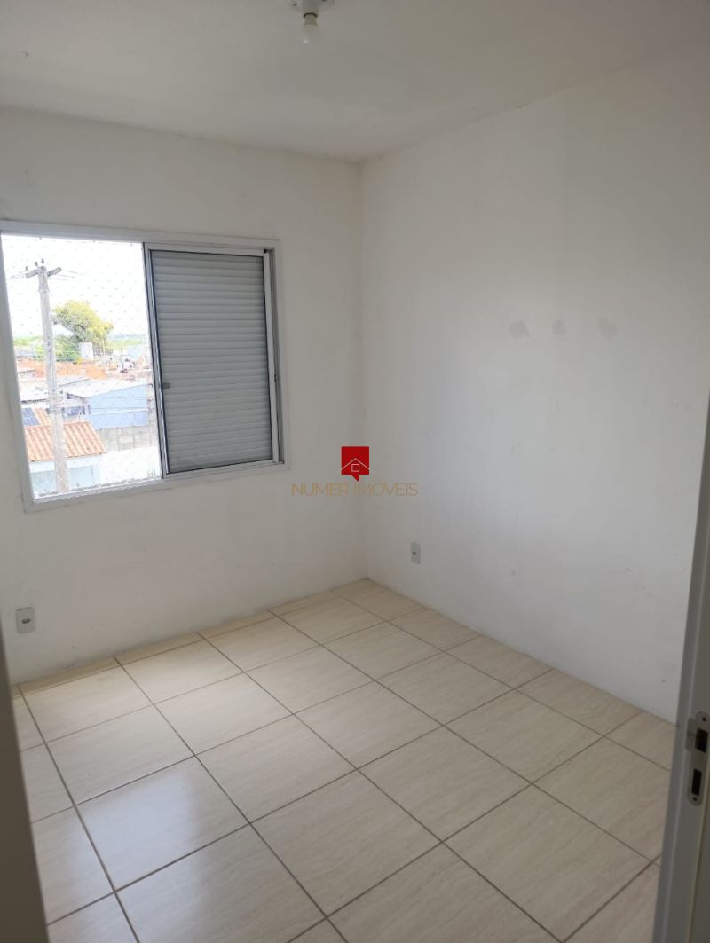 APARTAMENTO COM SACADA E CHURRASQUEIRA PRÓXIMO AO KROLOW