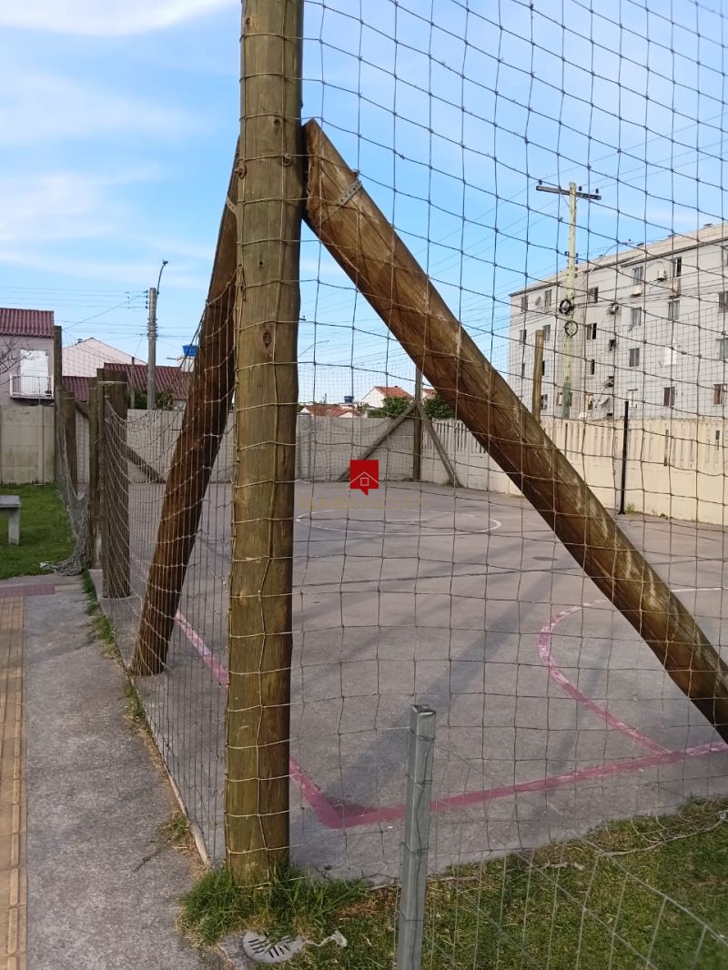 APARTAMENTO COM SACADA E CHURRASQUEIRA PRÓXIMO AO KROLOW