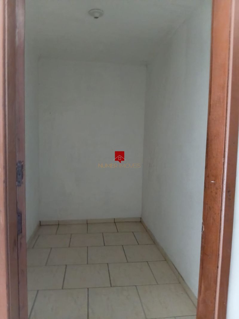 ALUGO SOBRADO NA AVENIDA BENTO GONCALVES 