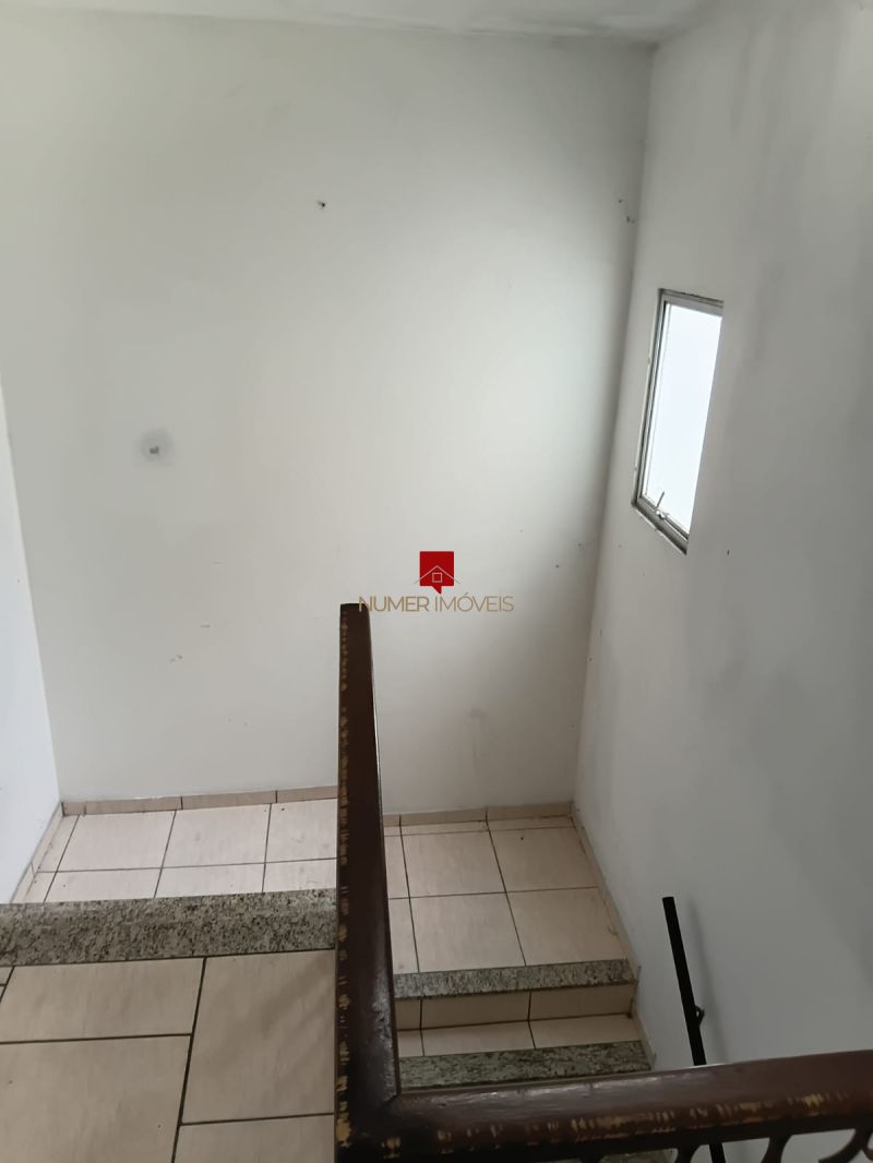 ALUGO SOBRADO NA AVENIDA BENTO GONCALVES 