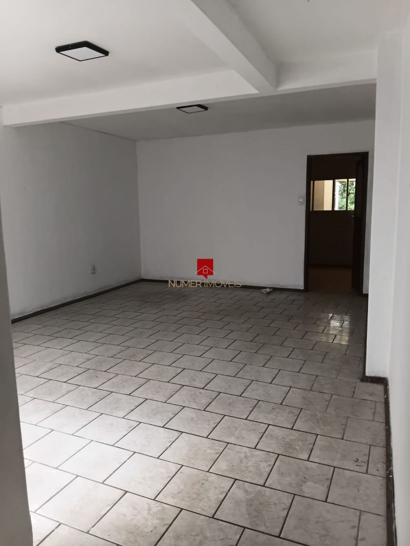 ALUGO SOBRADO NA AVENIDA BENTO GONCALVES 