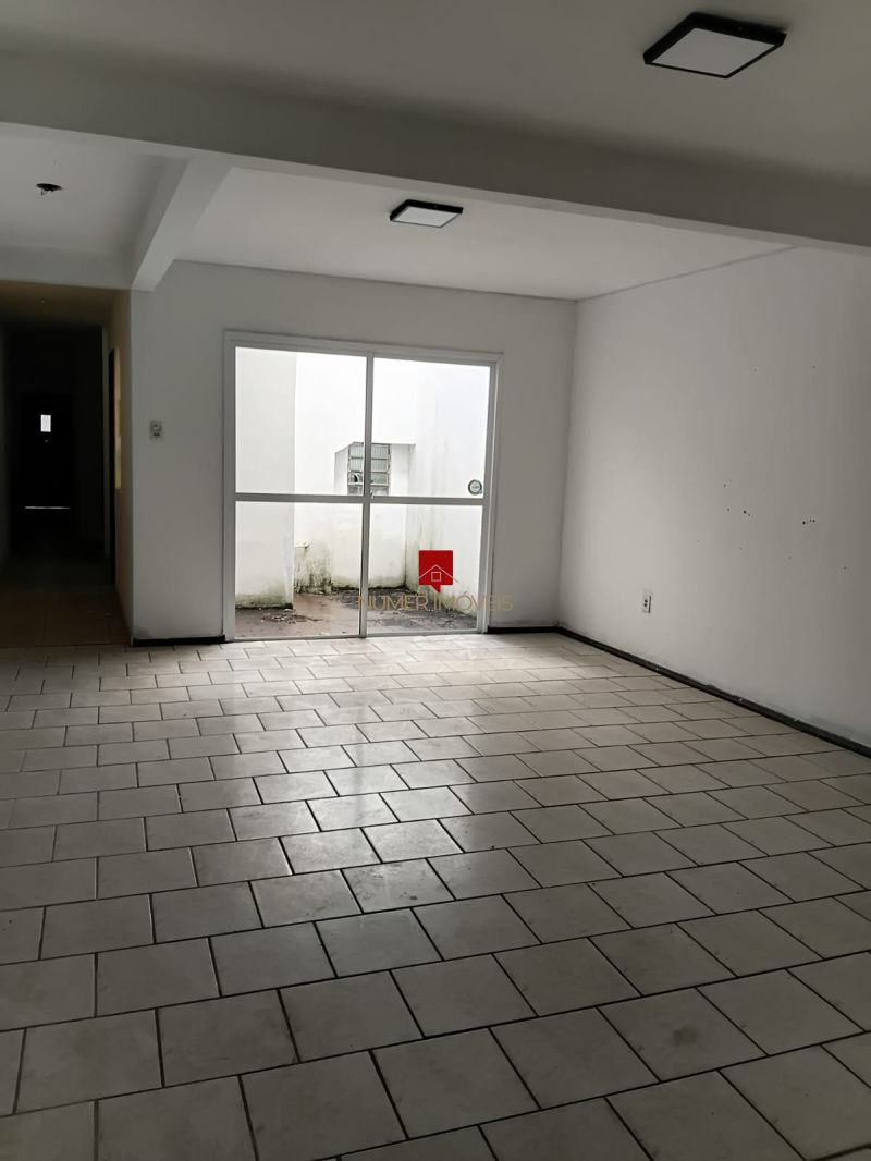 ALUGO SOBRADO NA AVENIDA BENTO GONCALVES 