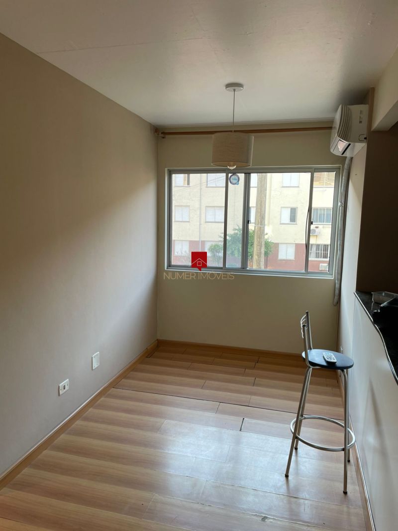 APARTAMENTO SEMIMOBILIADO NA AVENIDA SALGADO FILHO